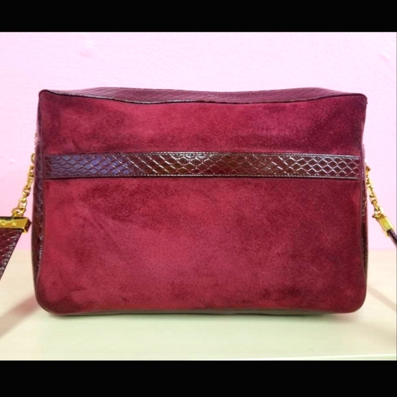 KORET SUEDE PURSE VINTAGE RED BURGUNDY 80S FAUX SNAKESKIN RETRO CHIC GOLD 70S - Picture 1 of 9